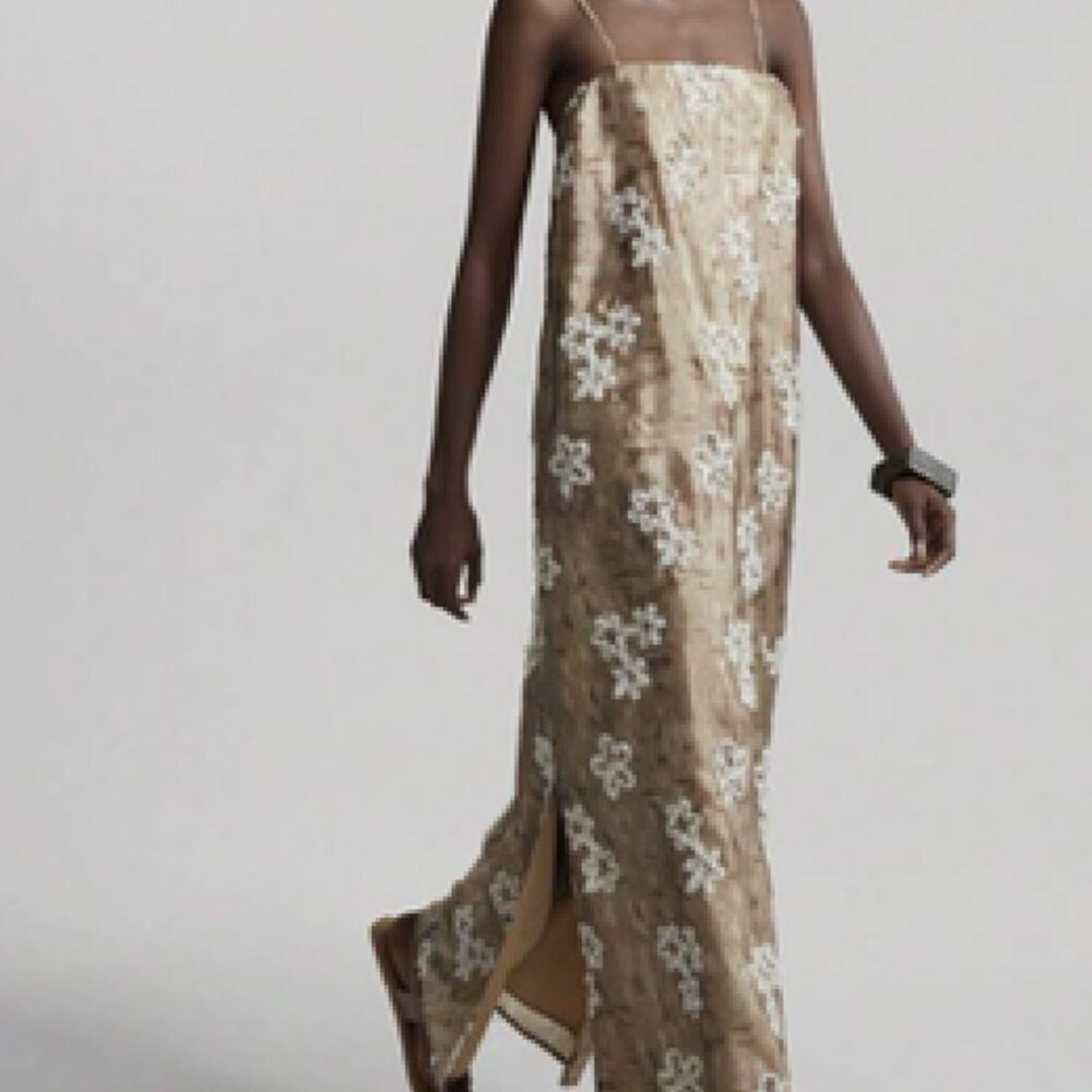 NWOT - Silk Floral Pattern Maxi